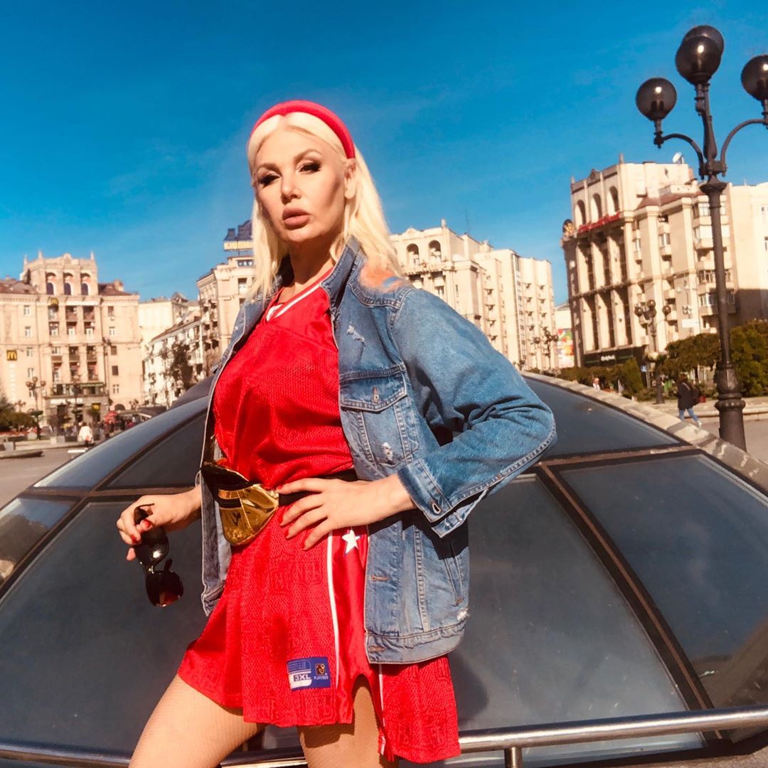 Каминская, Астафьева и Зибров рассказали о любимых блюдах на Масленицу